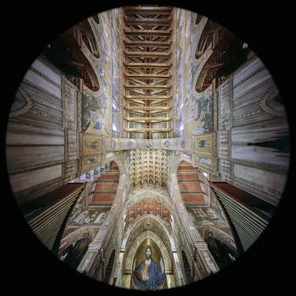 Navata e Presbiterio - Cattedrale di Santa Maria Nuova