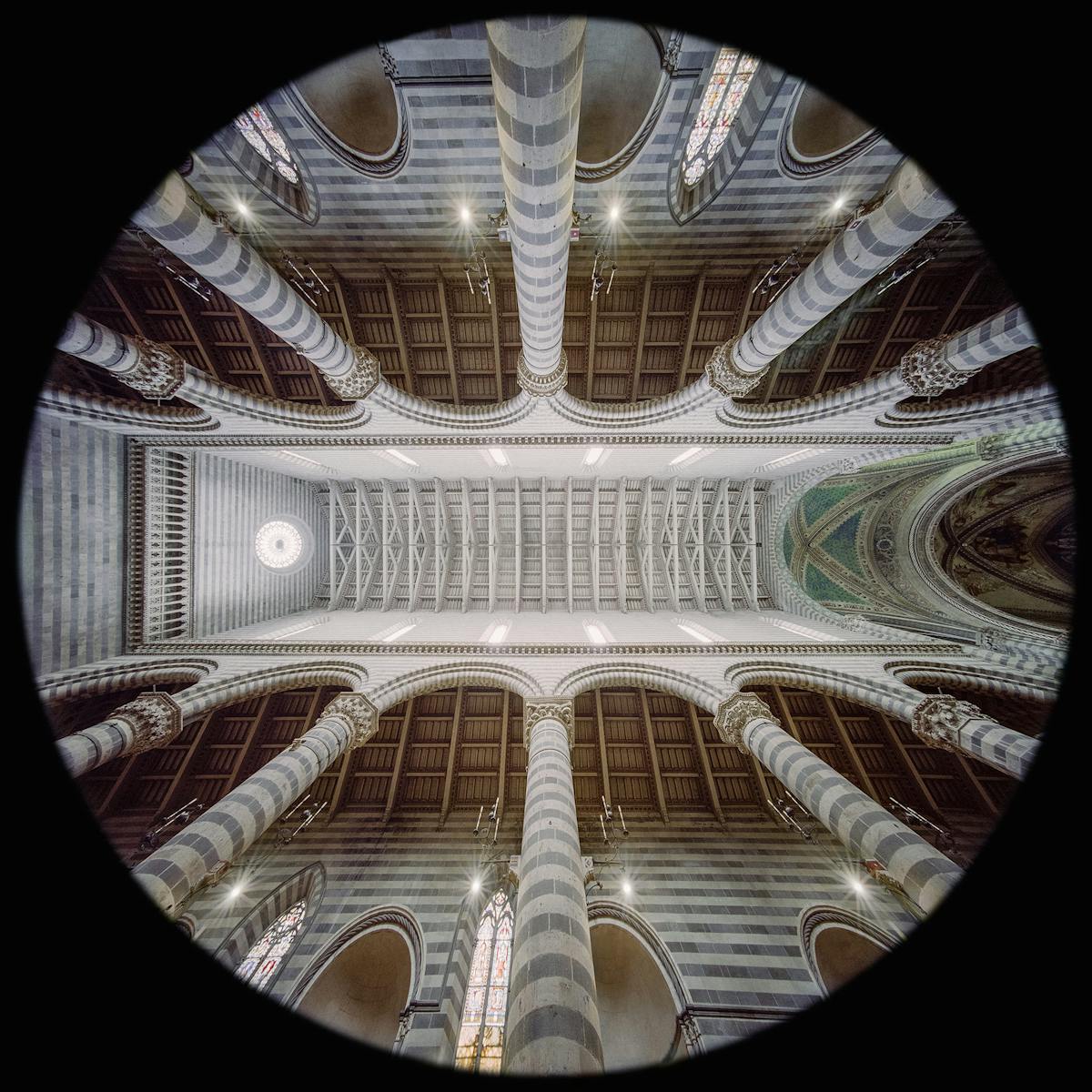 Nave - Santa Maria Assunta Cathedral