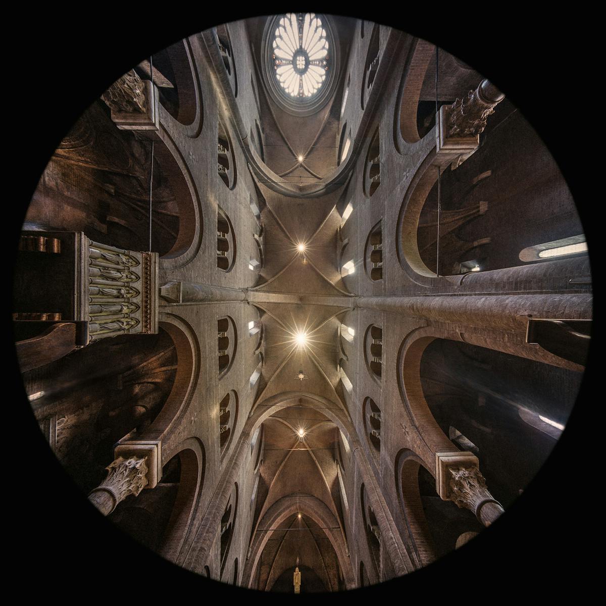 Navata - Cattedrale di Santa Maria Assunta e San Geminiano