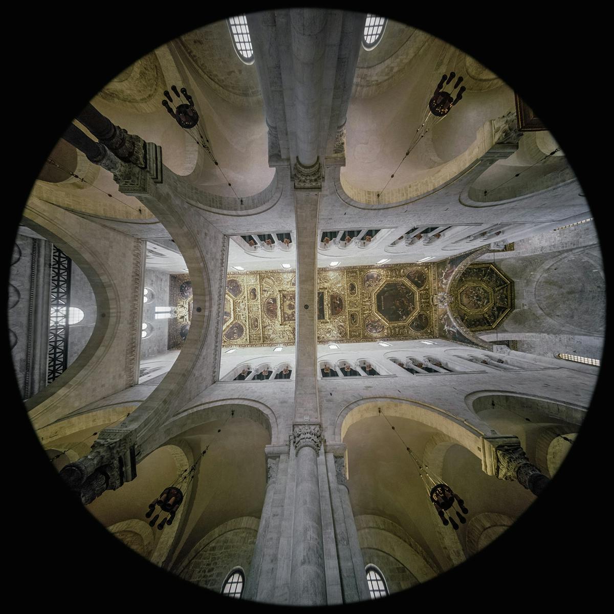 Navata - Basilica Pontificia di San Nicola