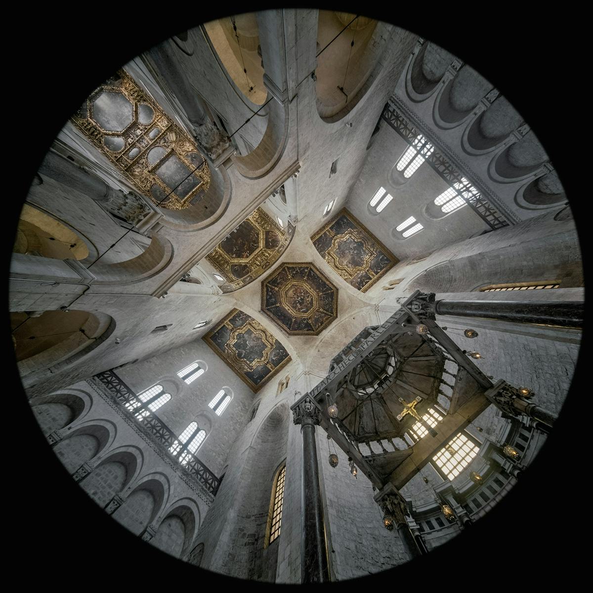 Presbiterio e Ciborio - Basilica Pontificia di San Nicola