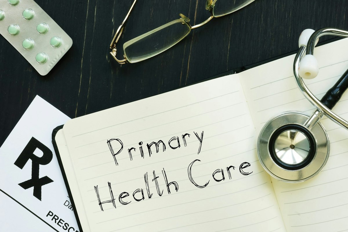 Graphic featuring the words “Primary Health Care,” symbolizing Geneva’s physician led approach to comprehensive and personalized medical care.