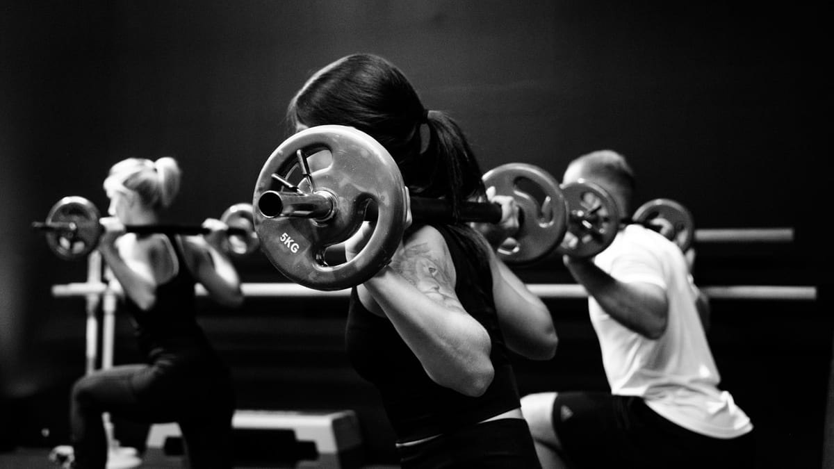 Patients achieving muscle gains and strength at Geneva Med through physician-guided muscle stack peptide therapy and fit
