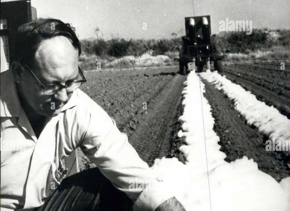 There have been several historical attempts to use foam in agricultural systems and other similar settings.
