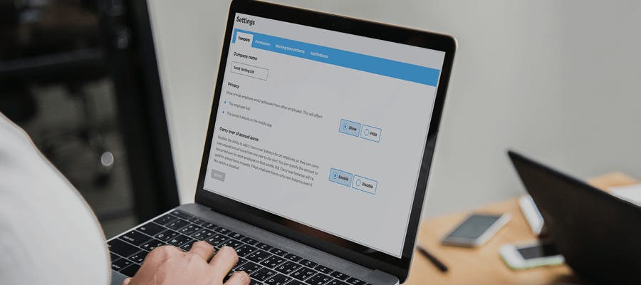 How BrightHR makes managing holiday carryover easy hero image