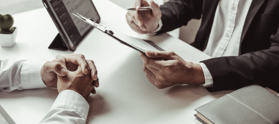 What to do if an employee has a criminal past hero image