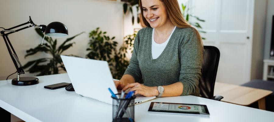 HR Heartbeat: How to handle flexible working requests, strikes, bullying, and… hero image
