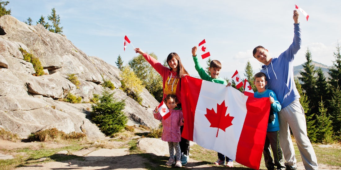 Happy Canada Day 2023! An employer’s guide to staying compliant with statutory holiday allowance hero image