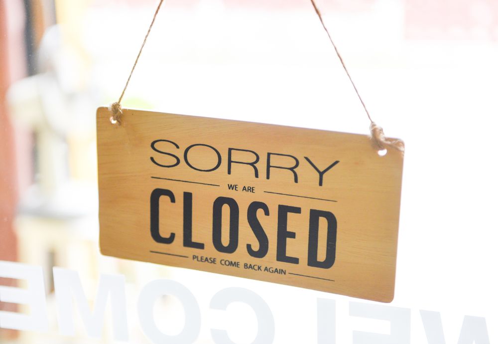 A sign saying sorry were closed due to the owners taking a public holiday