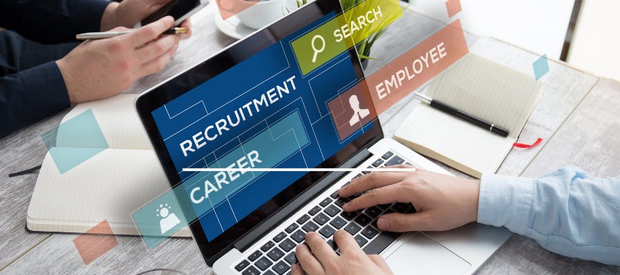 HR Heartbeat: No degree? No problem. Plus counter offers, bank holiday advice, and… hero image