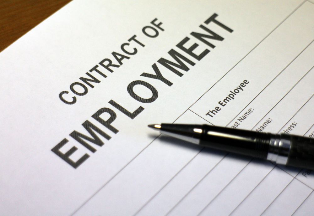 Example of an employment contract
