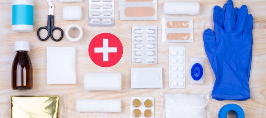 HR Heartbeat: Bans on Canadian experience requirements, new first aid rules in B.C., and... hero image