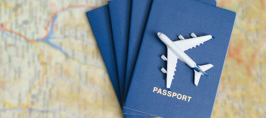 HR Heartbeat: New UK visa rules, carer’s leave, and more planned changes for Spring 2024 hero image