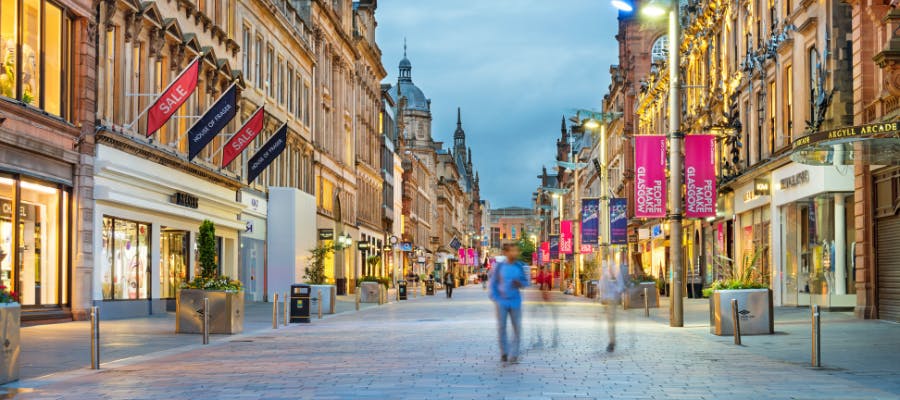 The UK high-street transformation: How HR can support small business owners hero image The UK high-street transformation: How HR can support small business owners hero image
