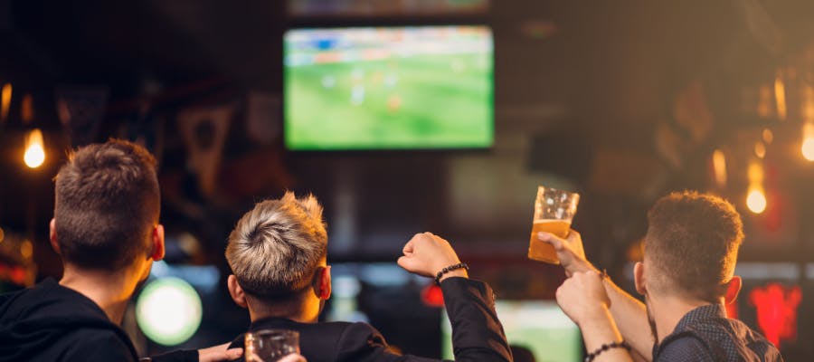 HR Heartbeat: Euro’s cause late staff subs as hours could extend for pubs, Labour’s workplace reform, and… hero image HR Heartbeat: Euro’s cause late staff subs as hours could extend for pubs, Labour’s workplace reform, and… hero image