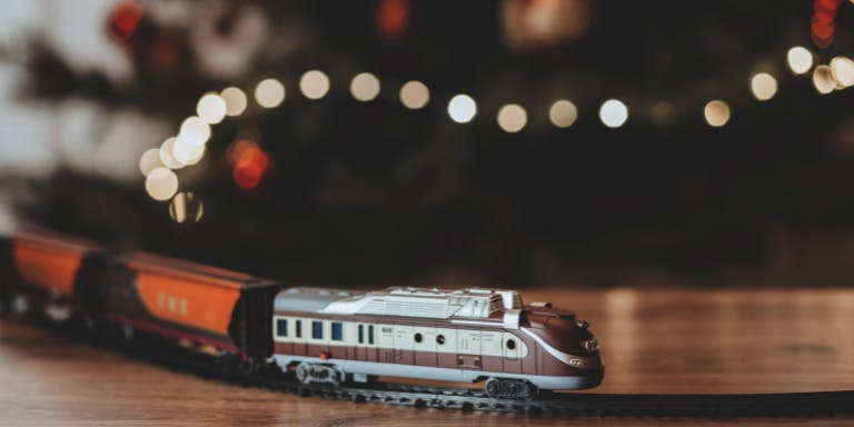 HR Heartbeat: Ho ho holiday travel delays, anti-bribery advice, and…  hero image