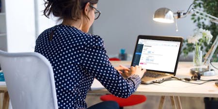 Generate clocking in reports for accurate payroll calculations A manager generating accurate clocking in reports using Blip for payroll purposes