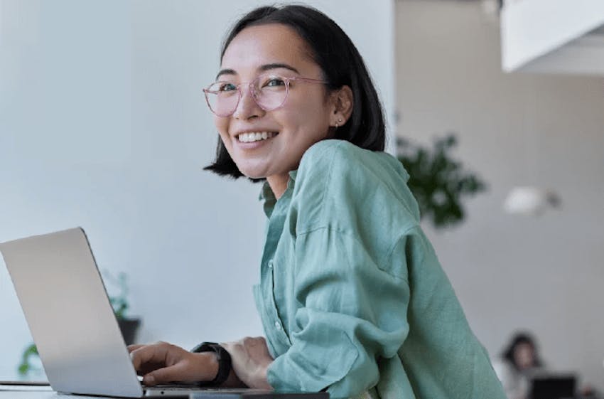 Average Holiday Pay: A Compliance Guide for Business Owners