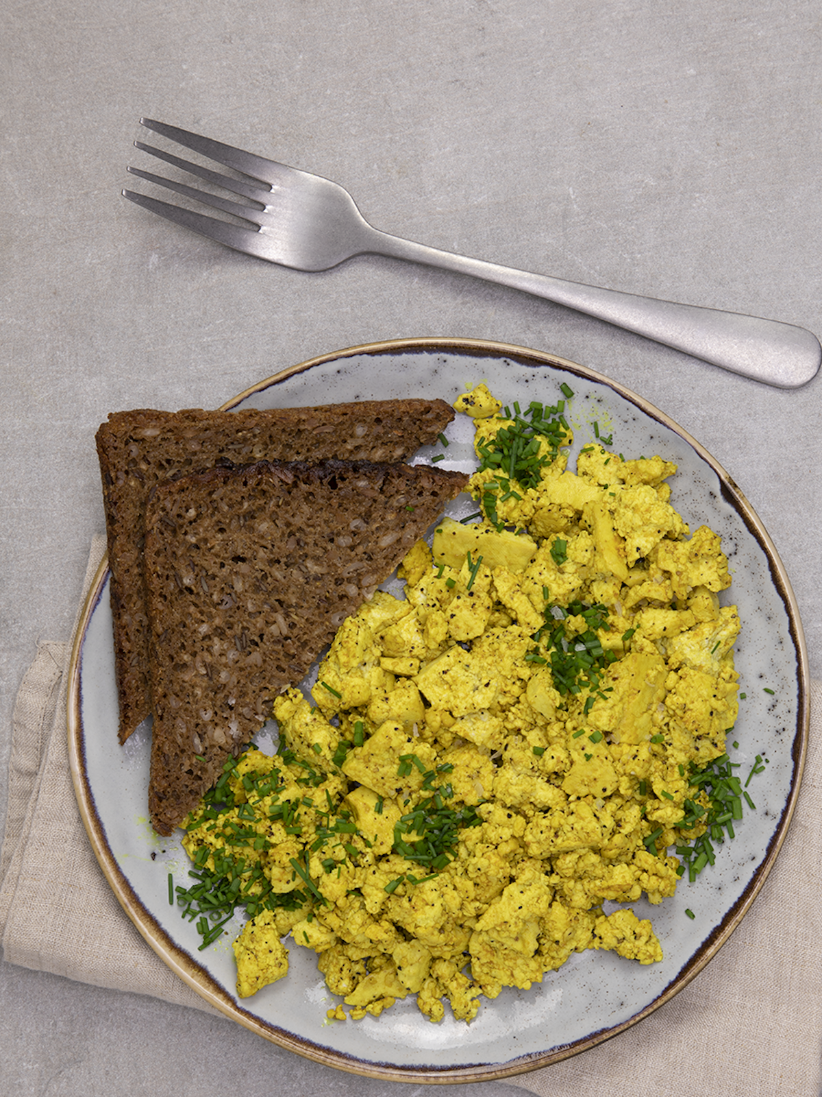 Toast with Scrambled Tofu<!-- -->