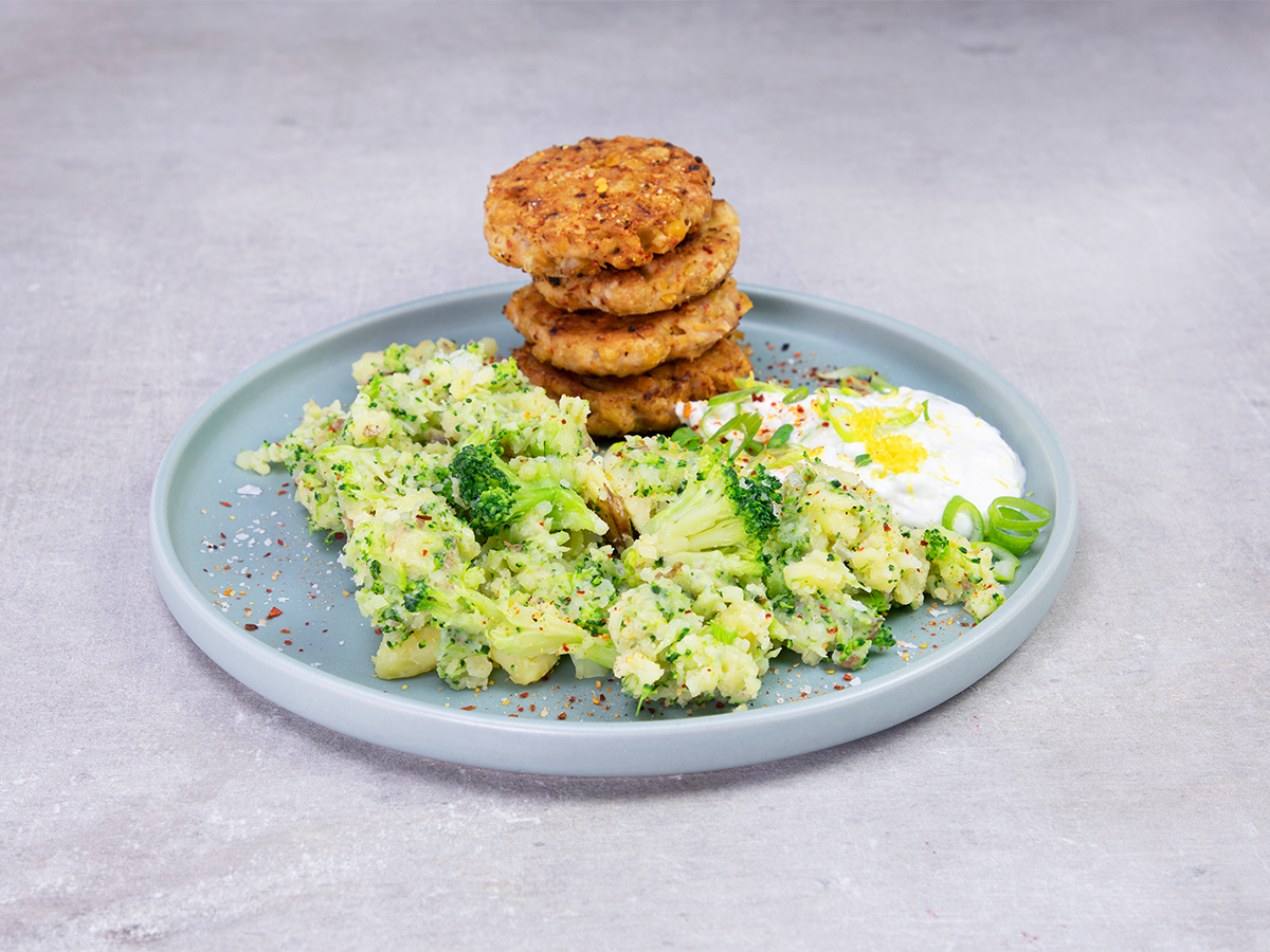 Chicken and Bean Patties with Potato and Broccoli Mash Lifesum