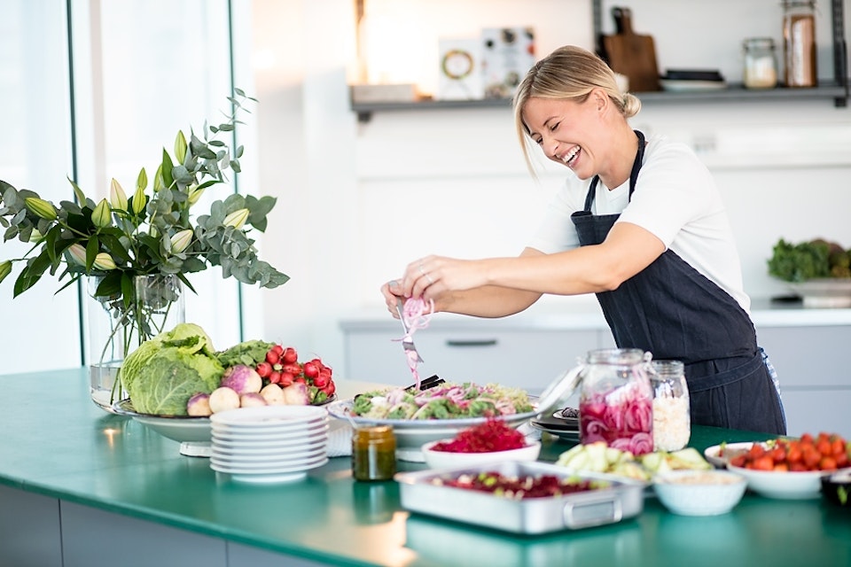 Julia prepares a delicious, healthy meal