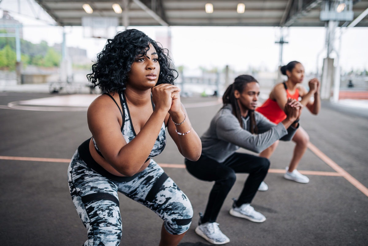 American exercise. Black woman Fitness. Афроамериканец занимается фитнесом. Black people Fitness. Workout girl Black.