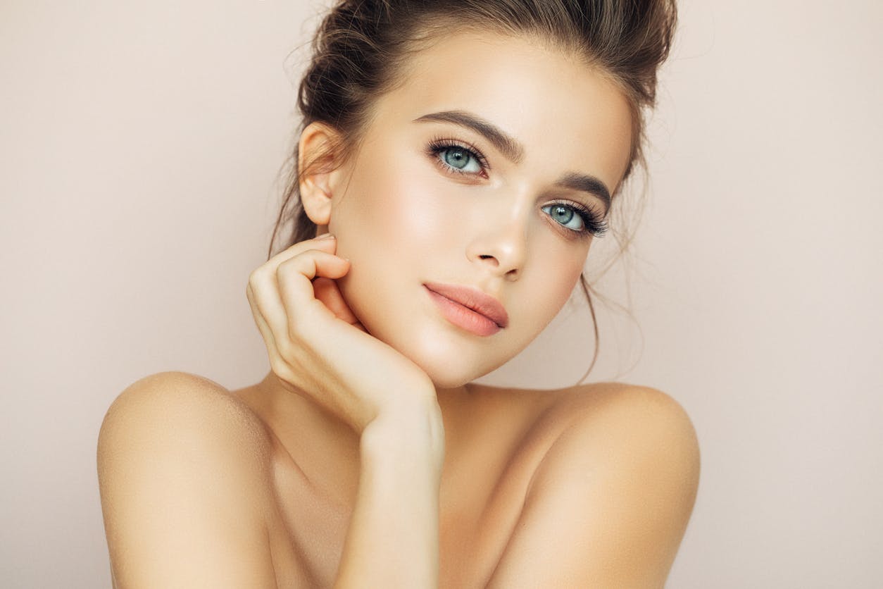 attractive young woman with a beautiful smile