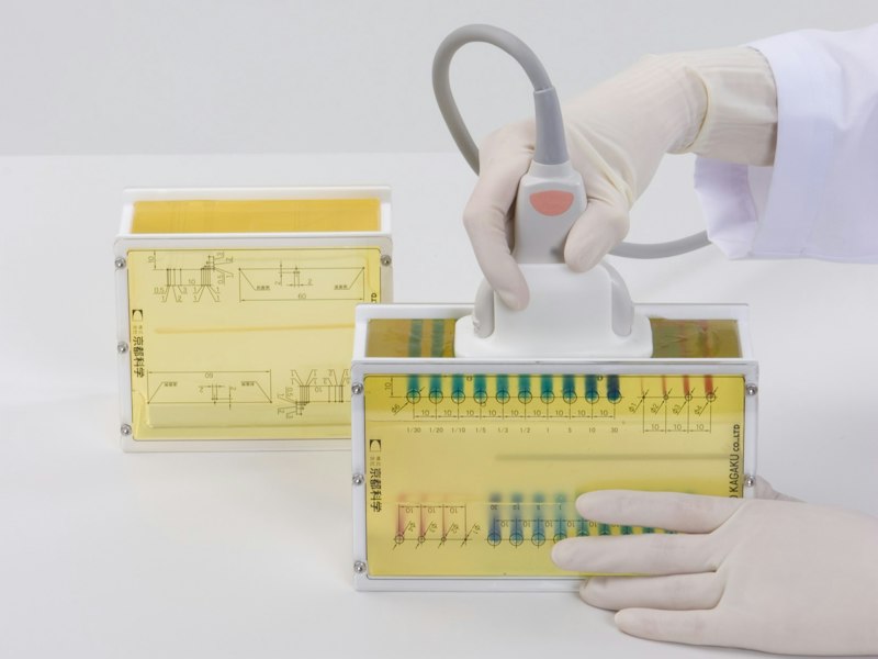 Dispositivo per la Valutazione di Qualità delle Sonde Ecografiche per Esame al Seno