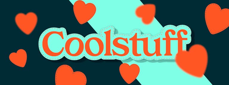 Coolstuff logo omgivet av rÃ¶da Valentin hjÃ¤rtan