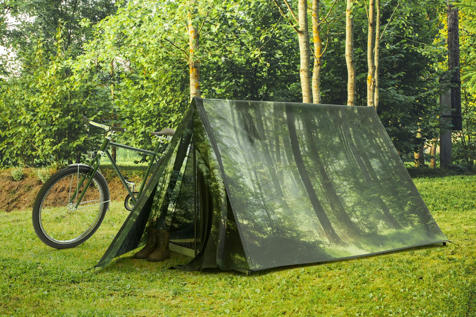 Outlust tält med 3D-tryck ute i skogen