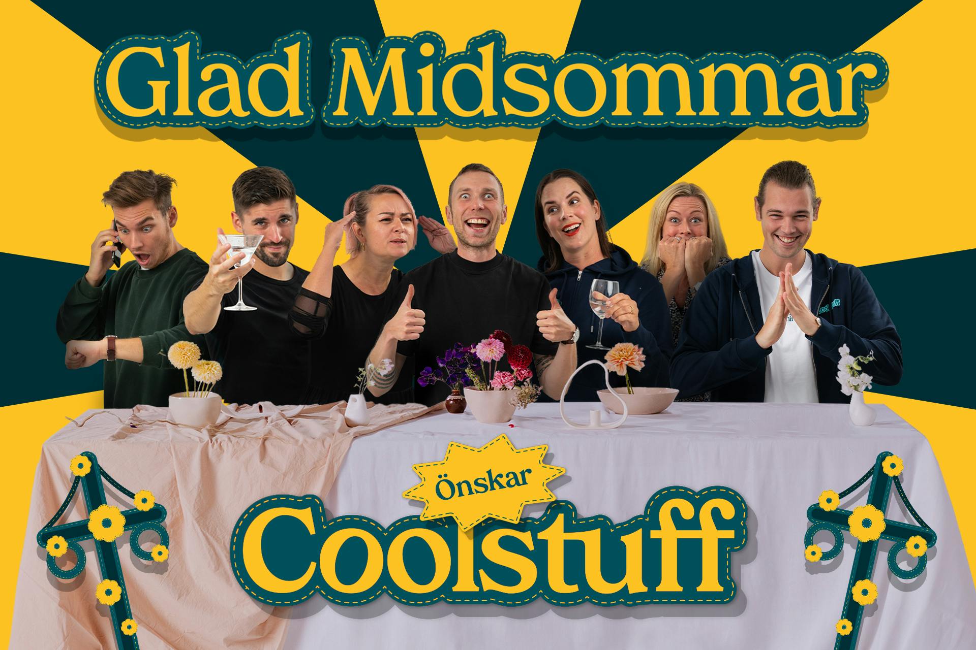 Midsommarfest med människor samlade runt midsommarbord