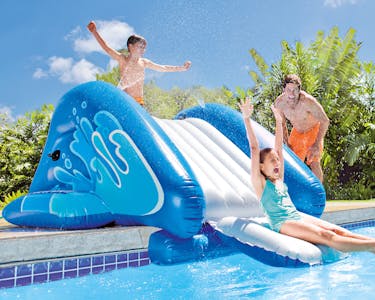 uppblåsbar rutchkana till poolen