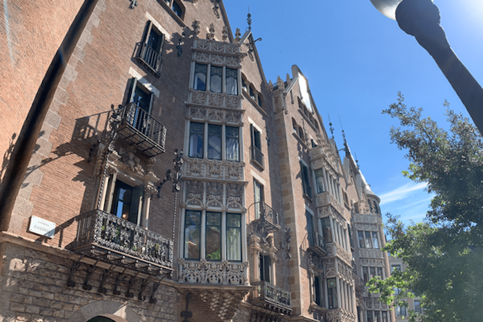 casa de les punxes barcelona