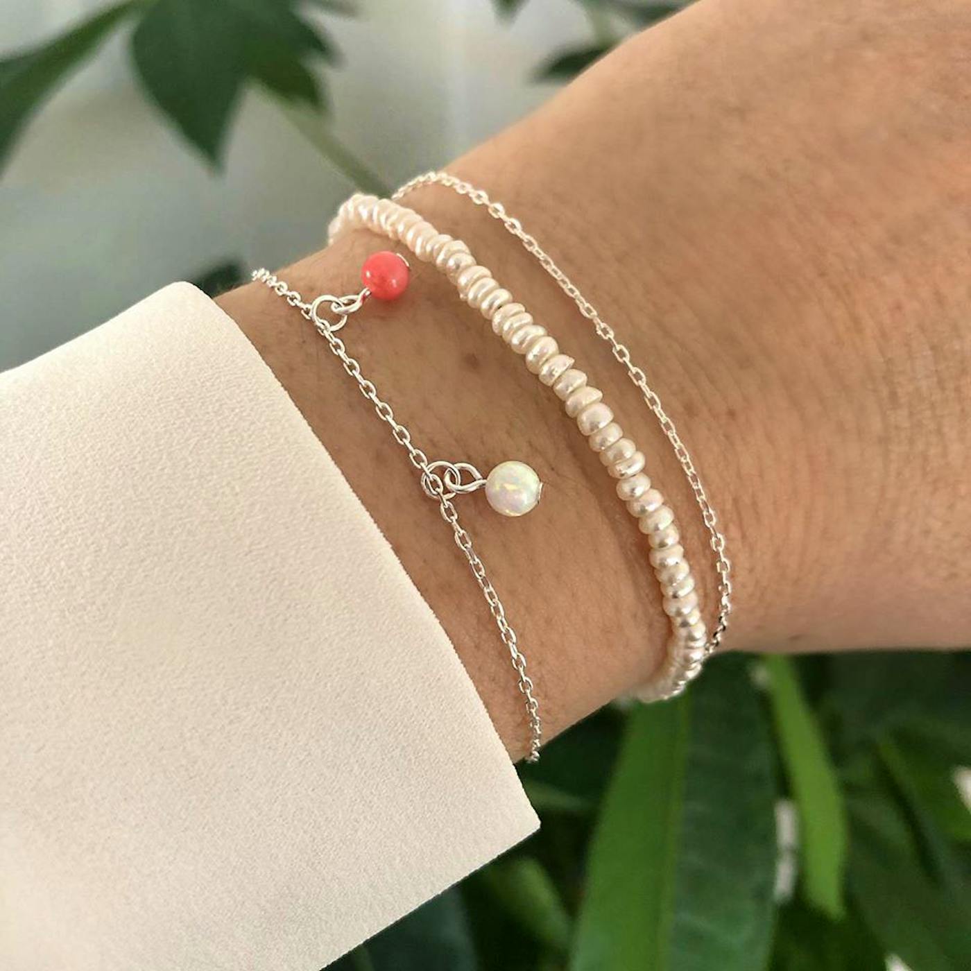 A-Hjort og Pernille Corydon sølvarmbånd A-Hjort Alma gemstone armbånd, A-Hjort anchor armbånd og Pernille Corydon Baroque pearl armbånd