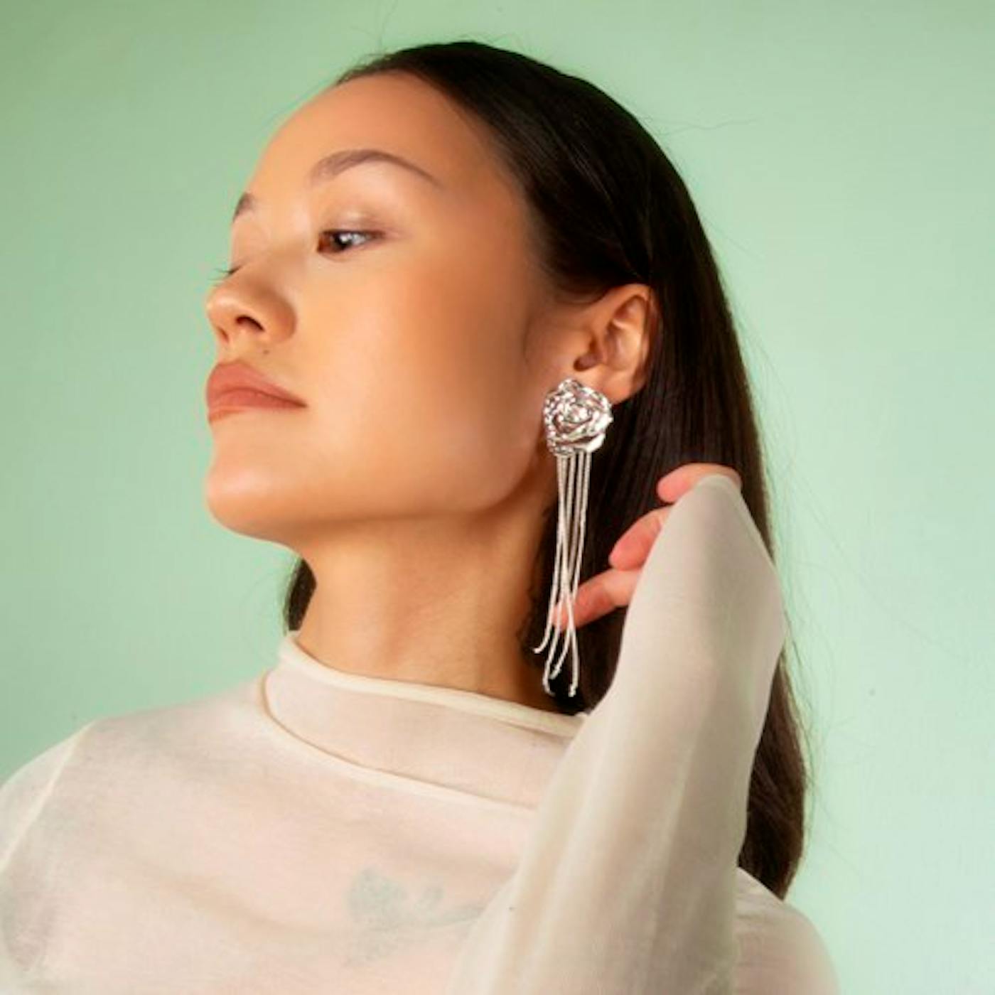 Rose Chain Earring - Jane Kønig Must-have smykker til efteråret