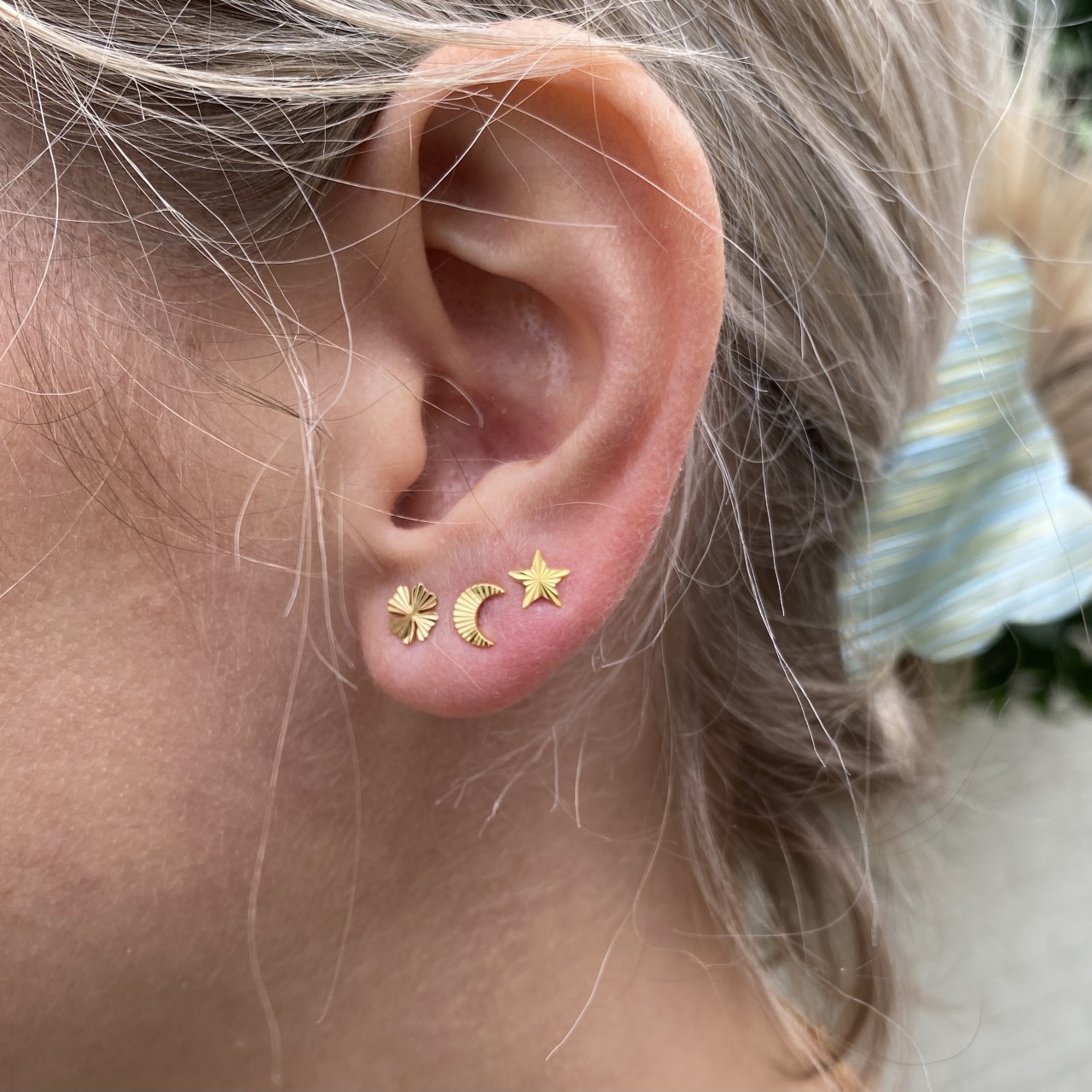 Reflection Halfmoon Stud