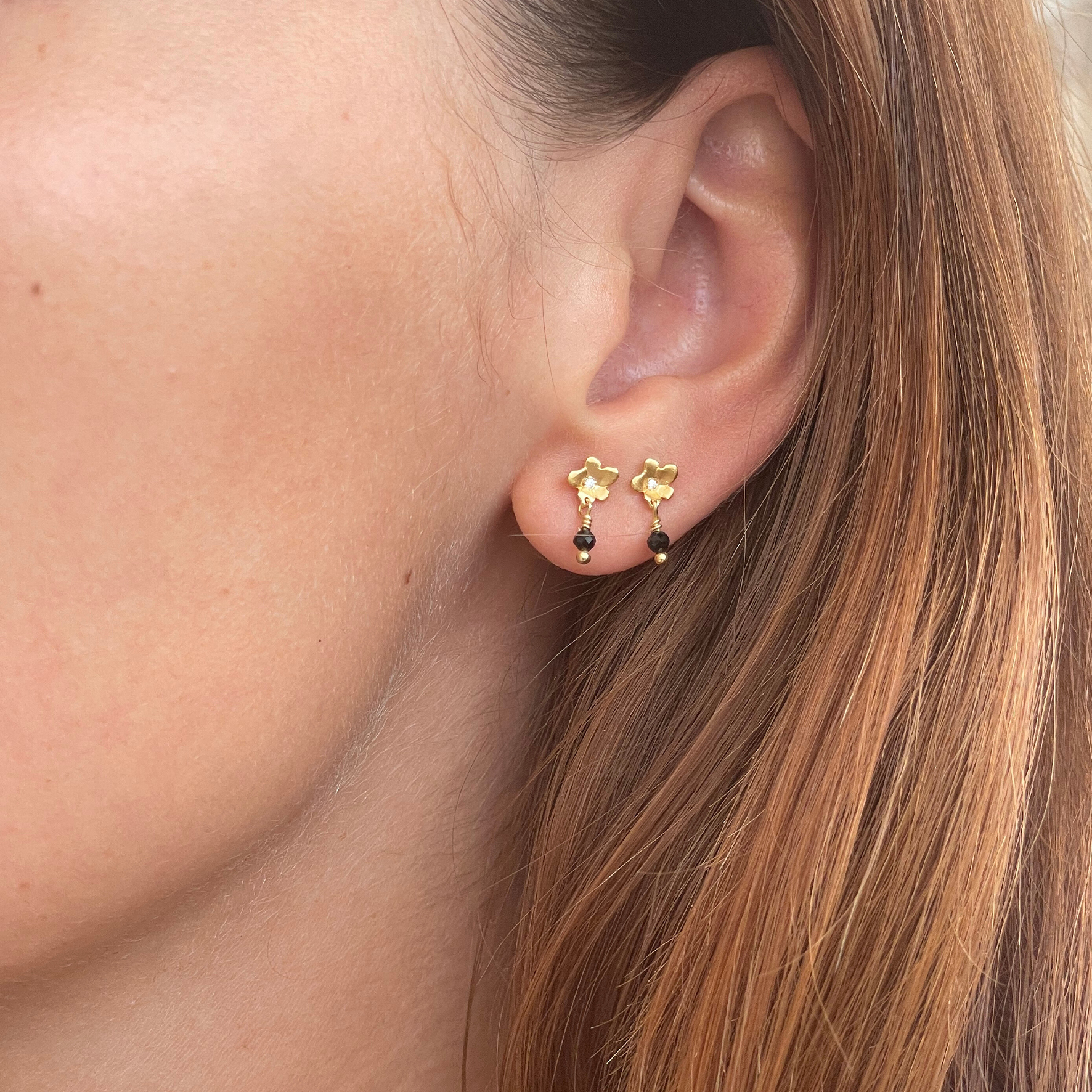 Tres Petit Garden Flower Earring w/ Black Spinel