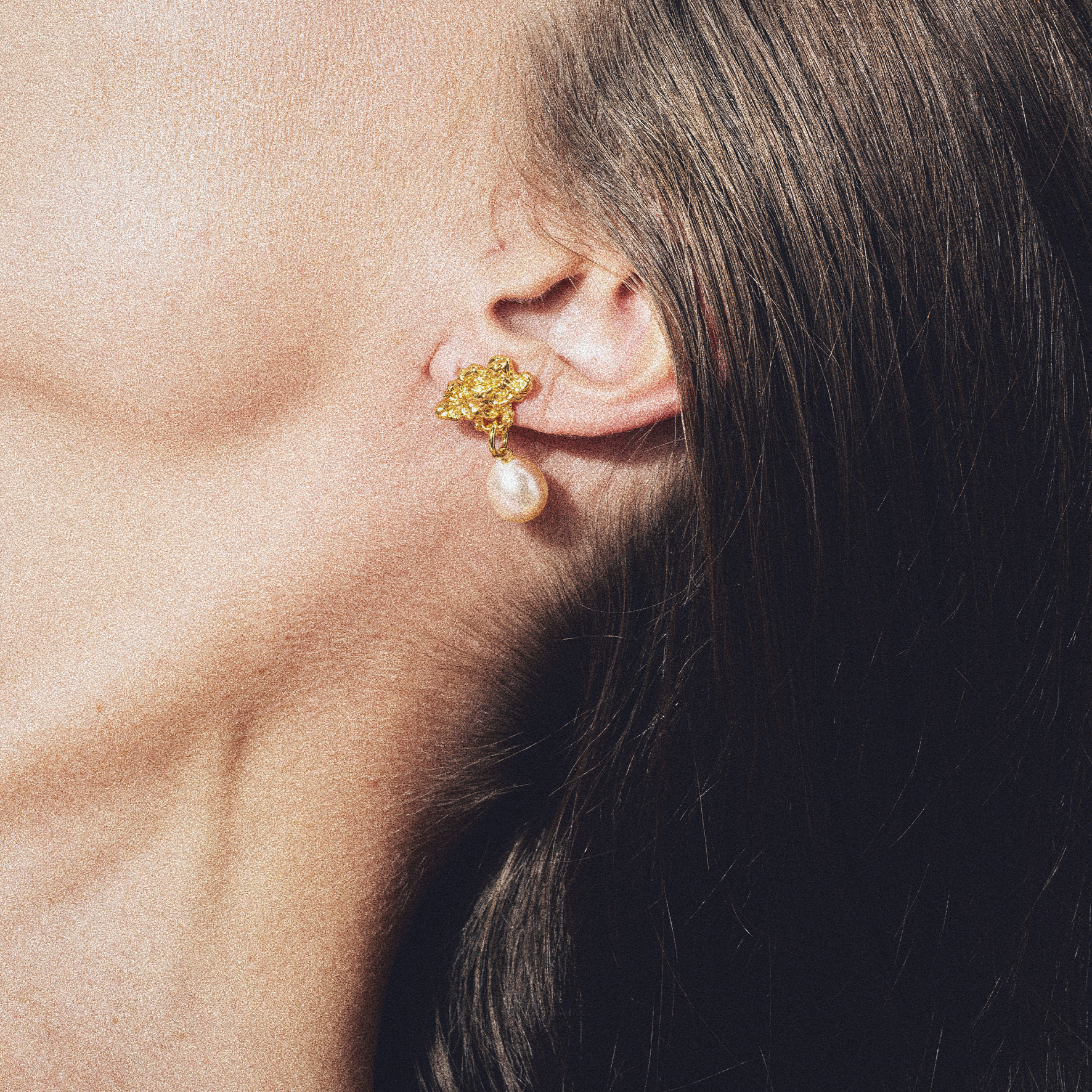 Hollow Cloud Earsticks