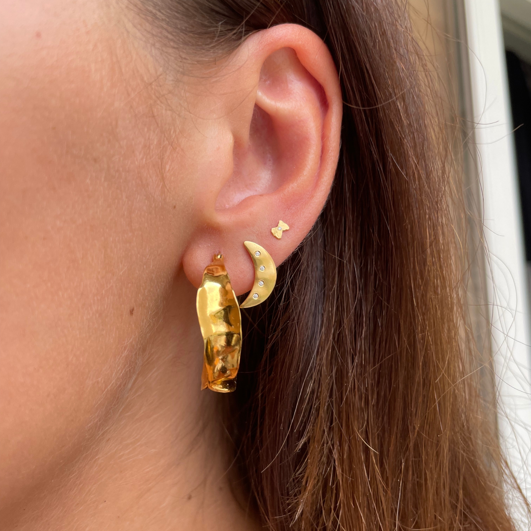 Bella Moon Earring With Four Stones