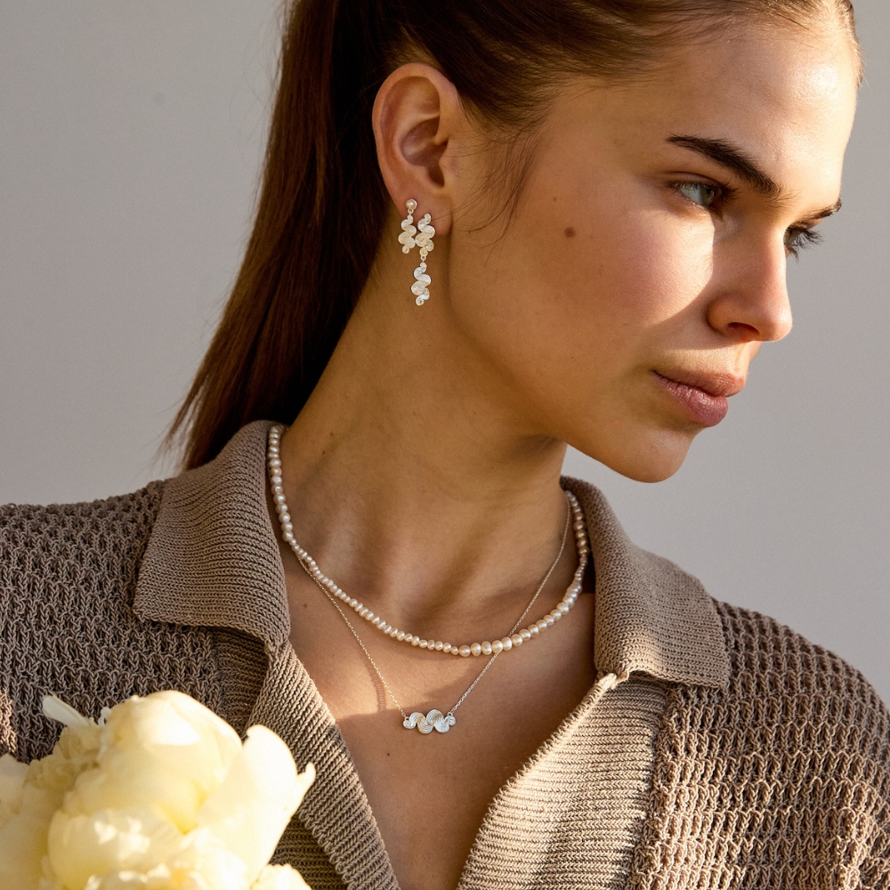 Audrey Pearl Earrings