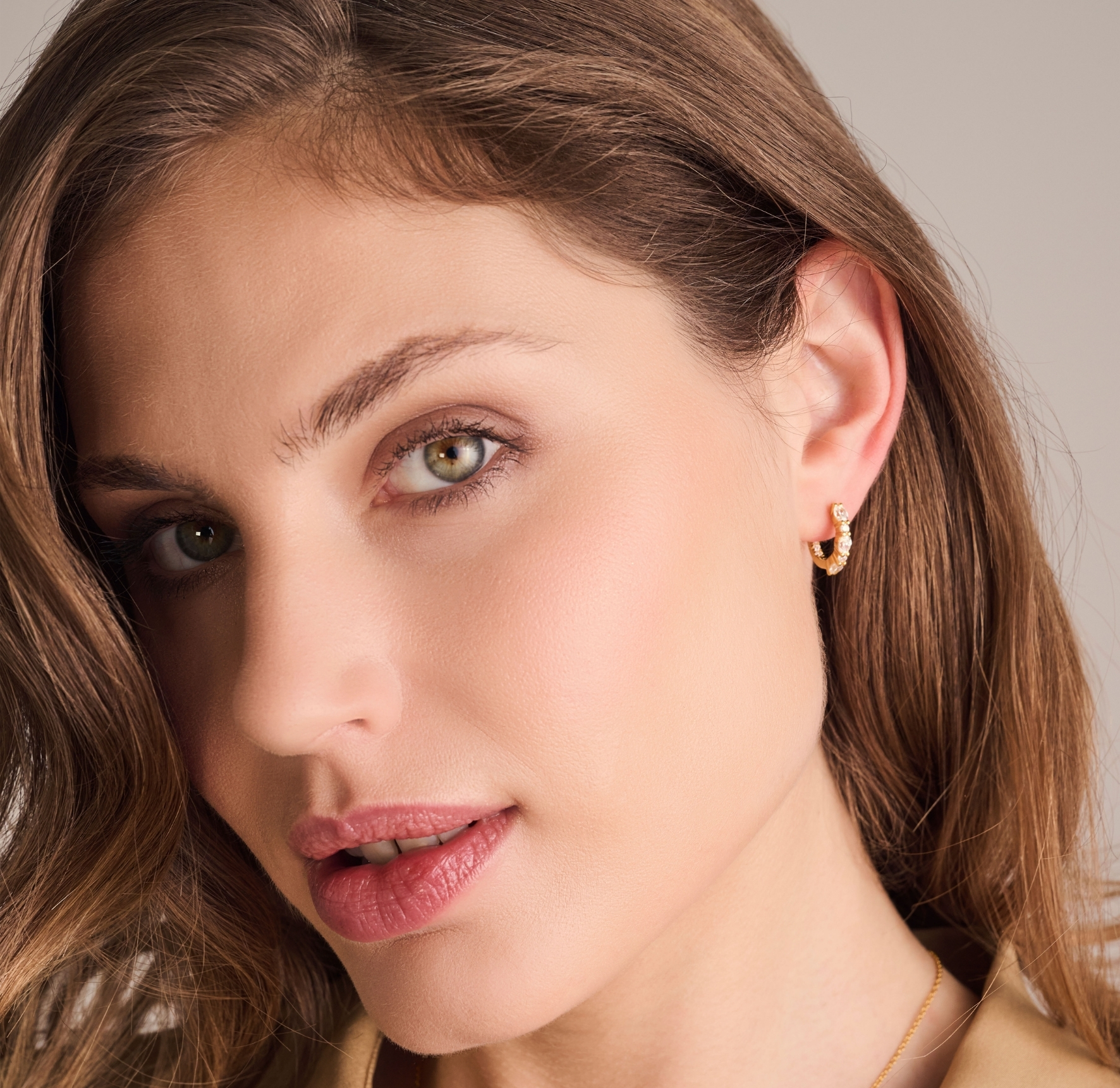 Ellera Ovale Medio Earrings