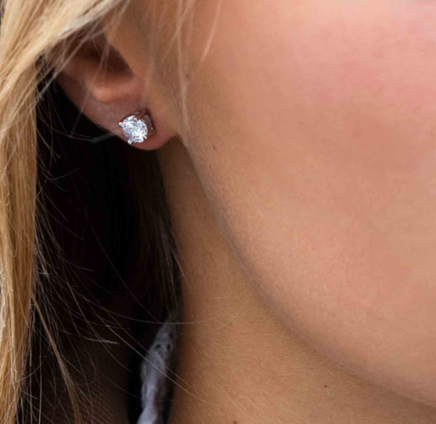 Princess Round Earrings