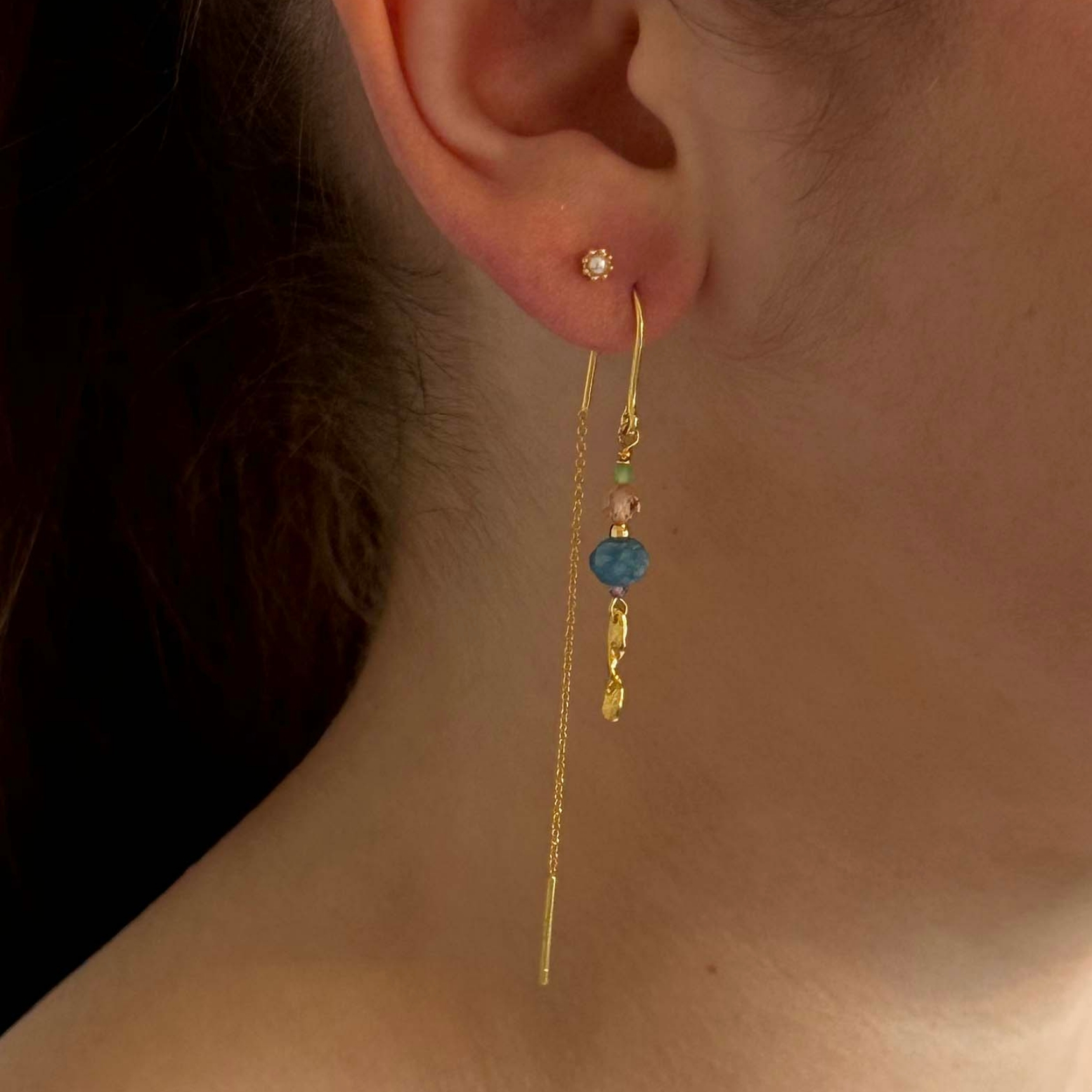 Alma Blue Moon Earchains