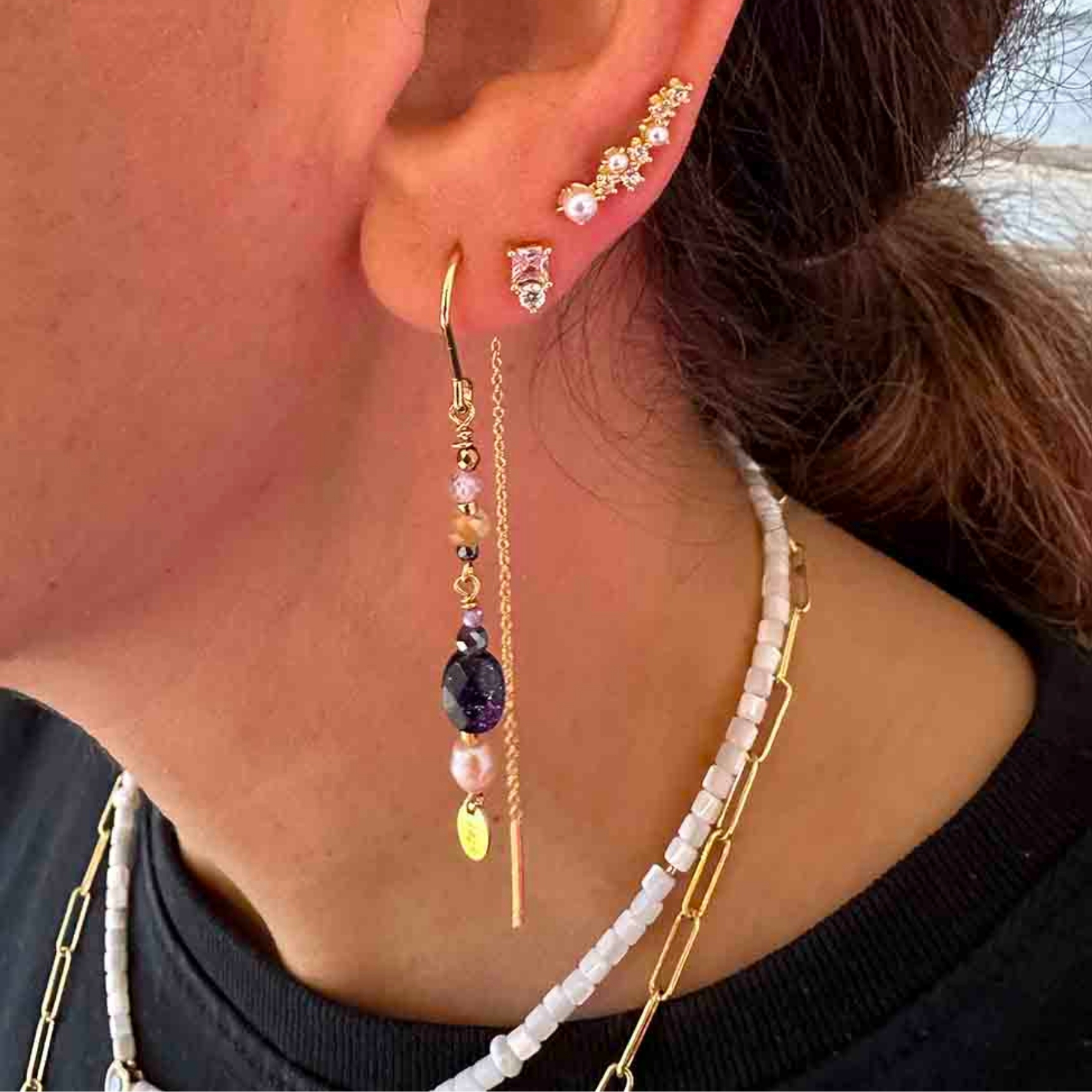 Kikki Black Earchains