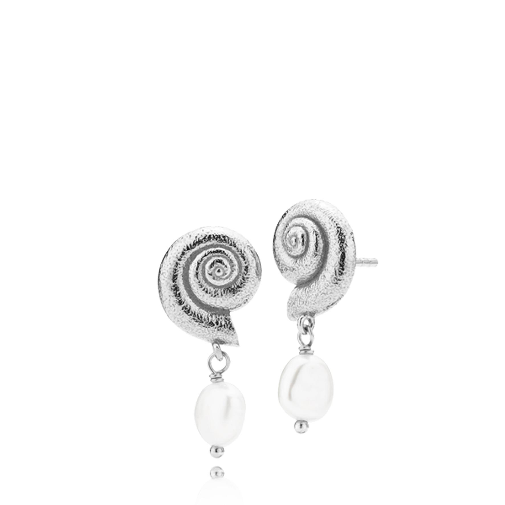 Navia Earrings
