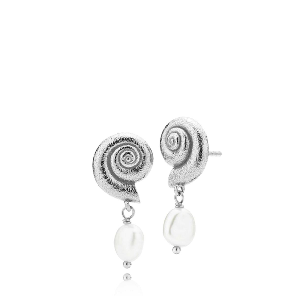 Navia Earrings