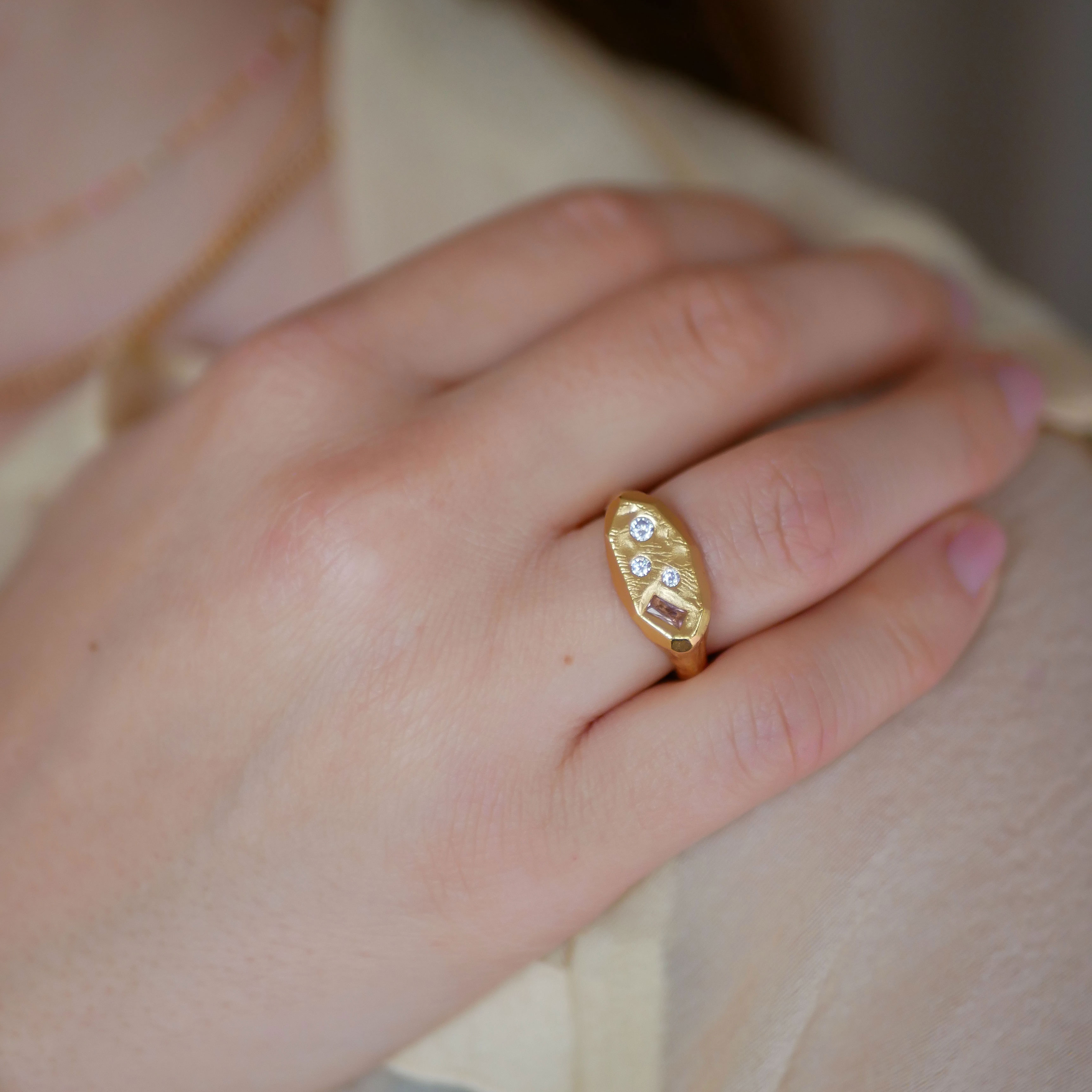 Aia Ring Tourmarline Pink Nano/Clear