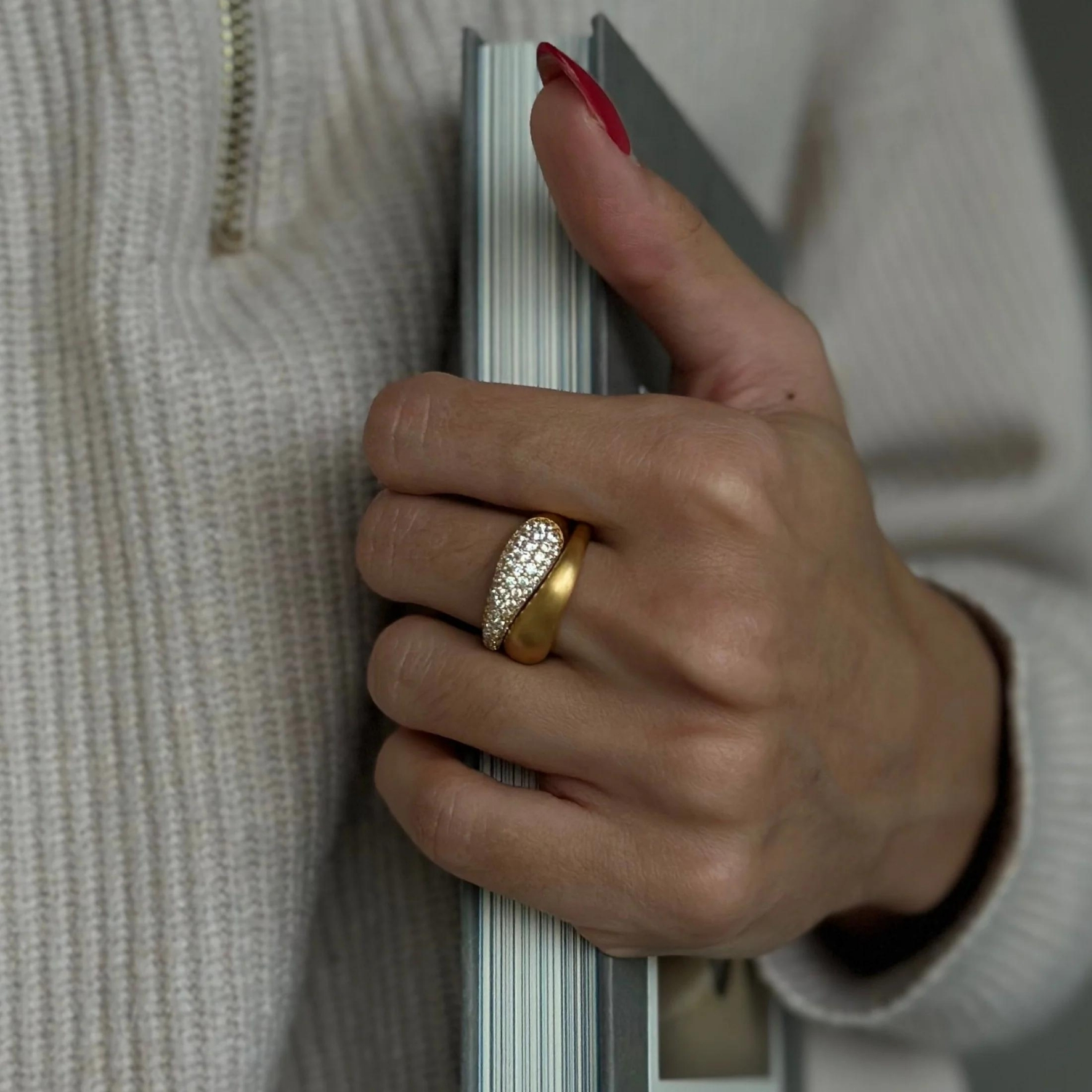 Ocean Flow Ring Sparkle