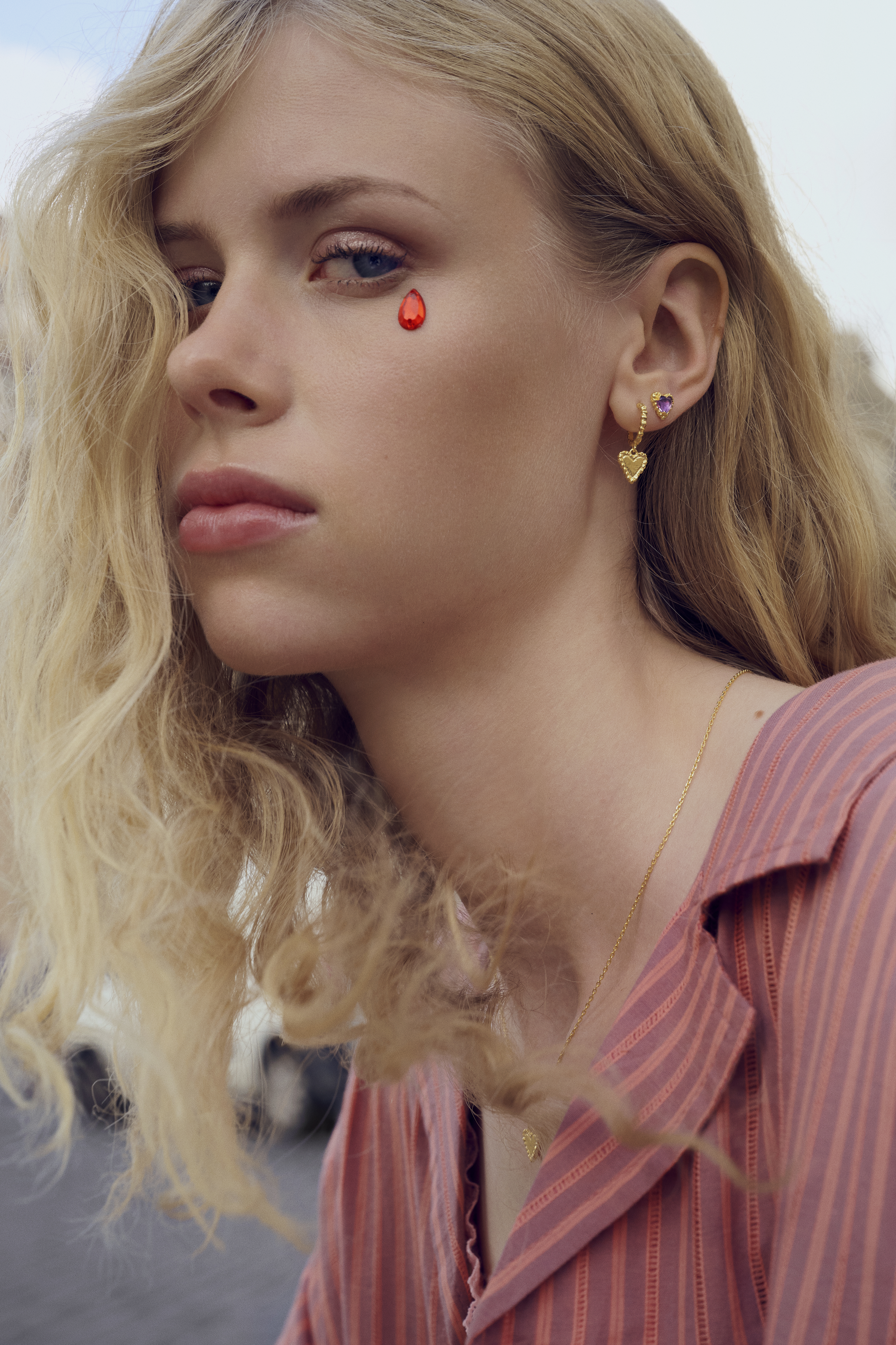 Lina Viola Earsticks