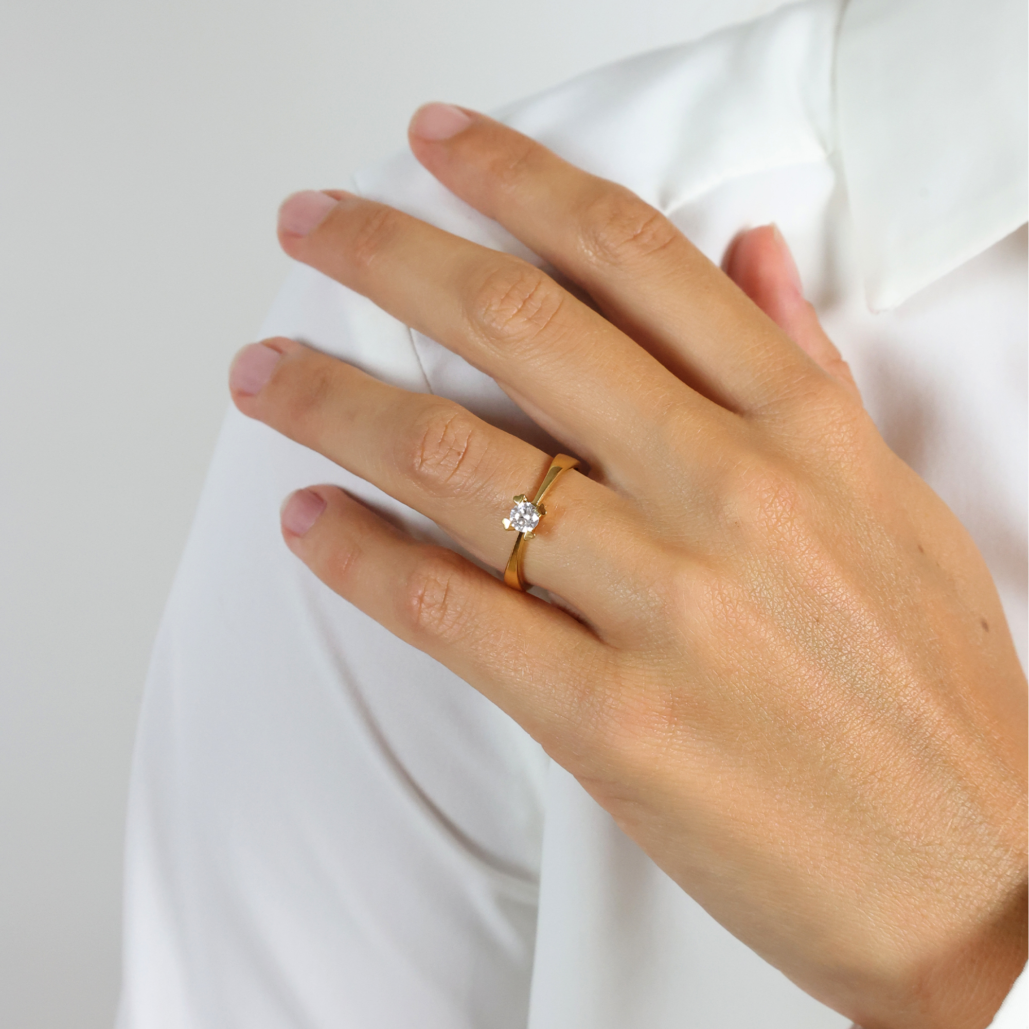 Mary Ring 14 Carat With 0.25ct W/VS Labgrown Diamond